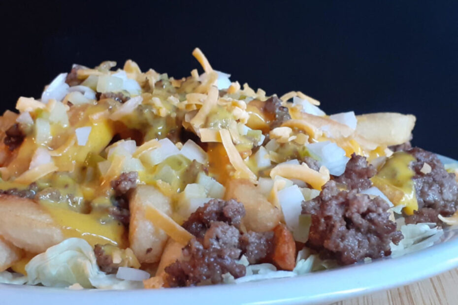JAHZKITCHEN Cheeseburger Poutine