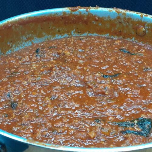 Pasta Sauce with Crushed Tomatoes and Juice