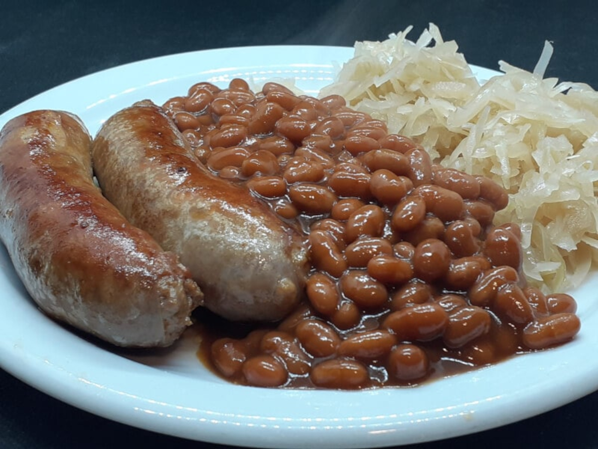 JAHZKITCHEN Saube with Italian Sausage