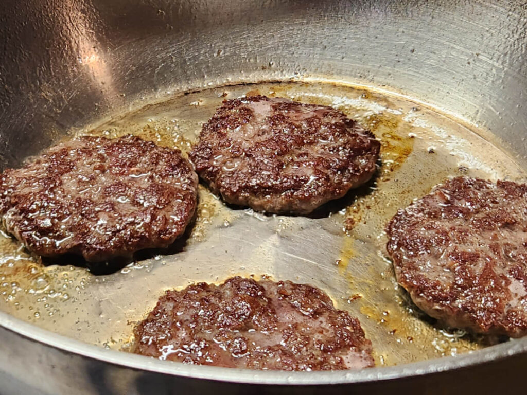 JAHZKITCHEN Searing Hamburger Patties and Seasoning