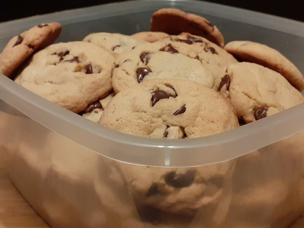 JAHZKITCHEN Chocolate Chip Cookies