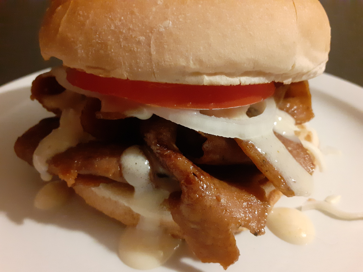 JAHZKITCHEN Donair Burger