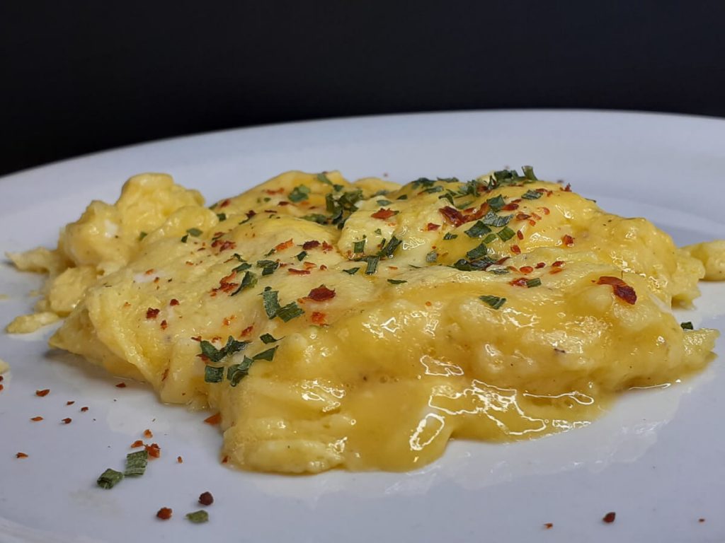 Lightly Creamy Scrambled Eggs