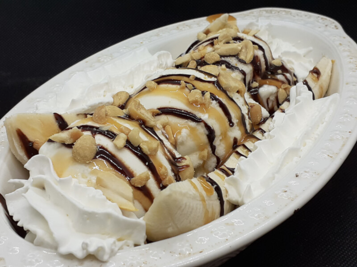 JAHZKITCHEN Chocolate Caramel Banana Split