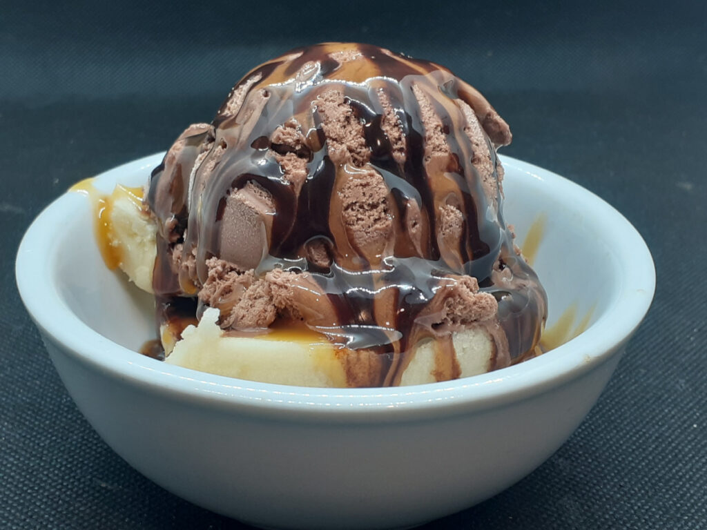 JAHZKITCHEN Double Chocolate Caramel Banana Split