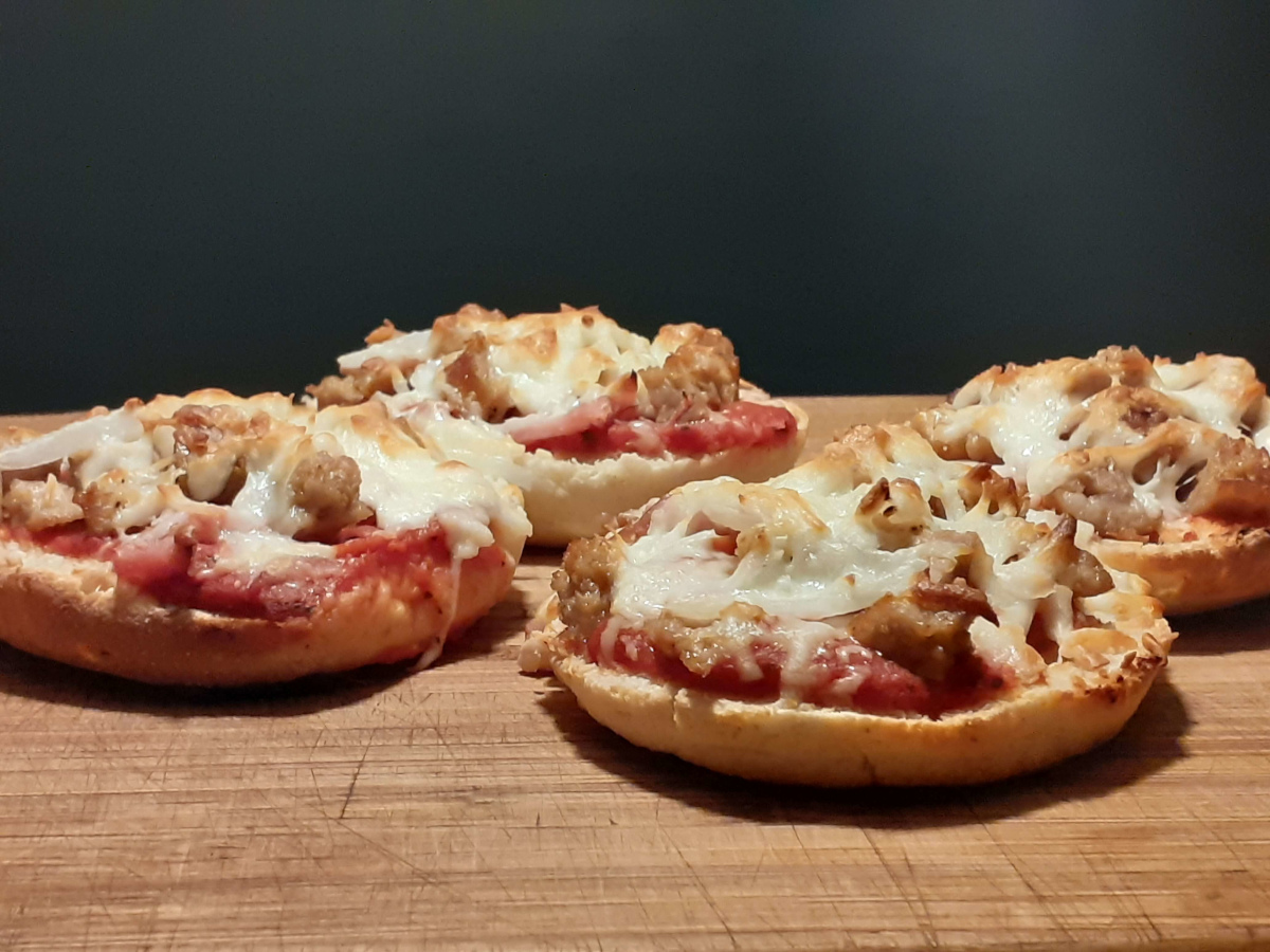 JAHZKITCHEN English Muffin Pizzas
