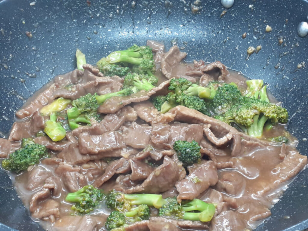 JAHZKITCHEN Beef and Broccoli Stir Fry