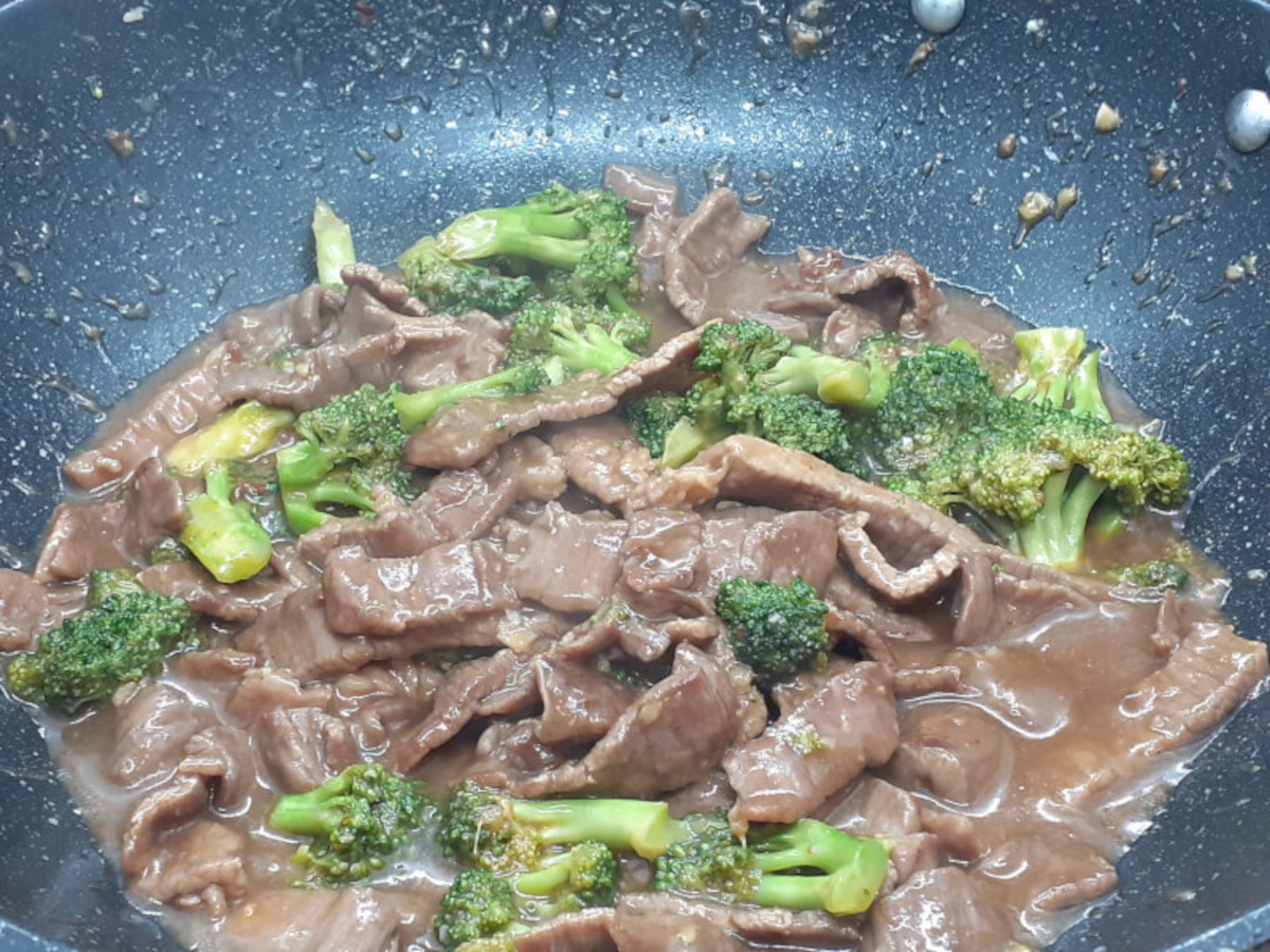 JAHZKITCHEN Beef and Broccoli Stir Fry