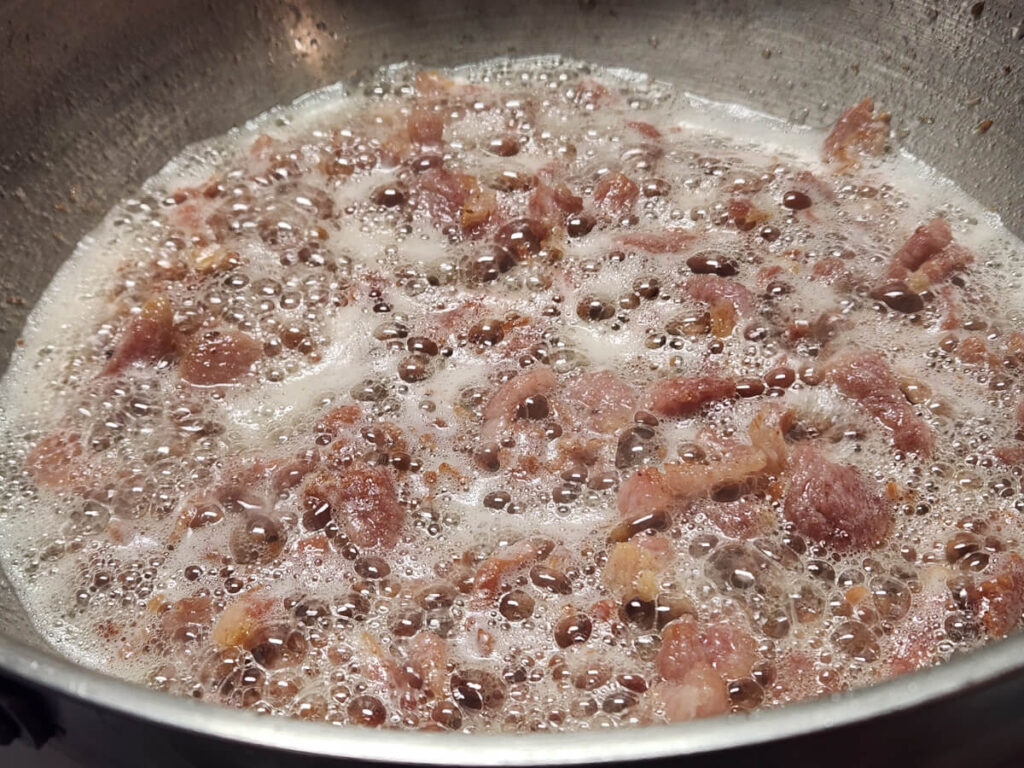 JAHZKITCHEN Crisping Homemade Bacon