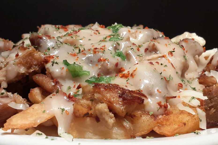 JAHZKITCHEN Carnita Poutine