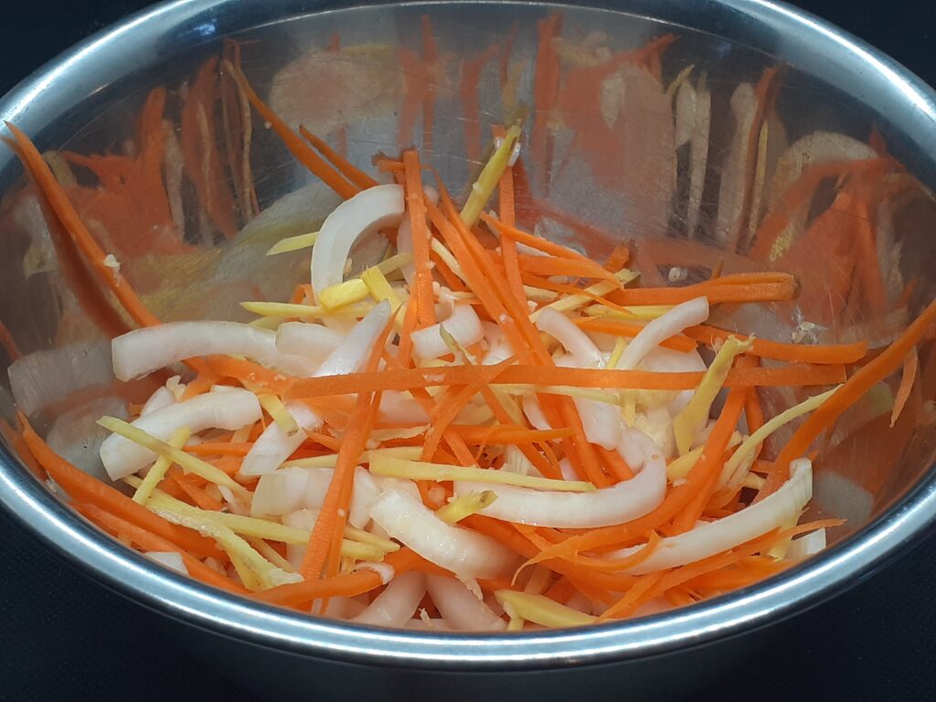 Julienne Carrots, Onions, Ginger and Garlic