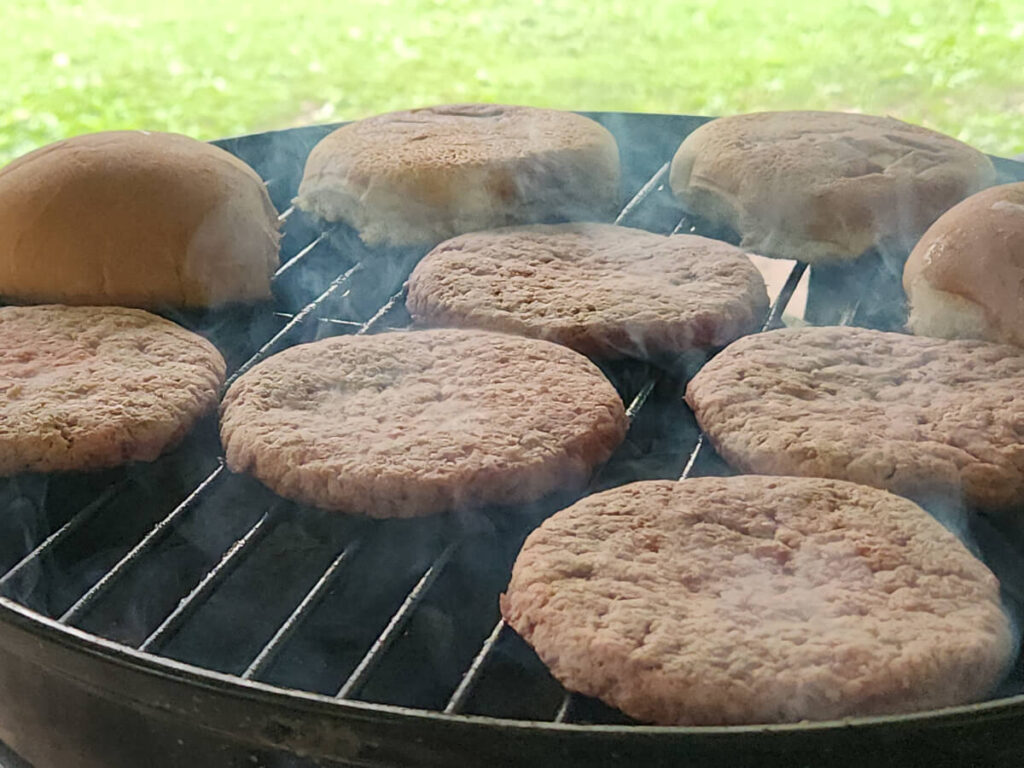 JAHZKITCHEN Charcoal Grilling Burger Patties and Buns