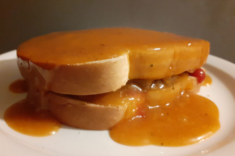 JAHZKITCHEN Hot Hamburger Sandwich with St Huberts Gravy