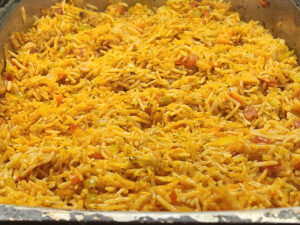 JAHZKITCHEN Arroz con Pollo Rice fluffed