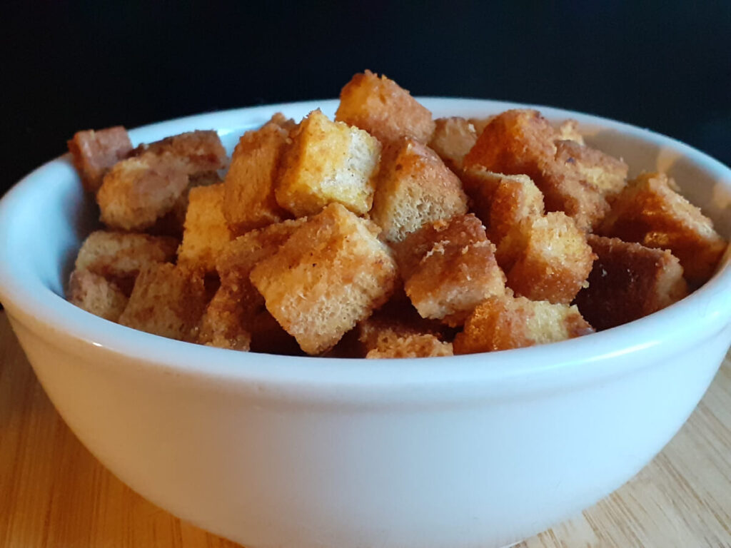 Homemade Garlic Croutons