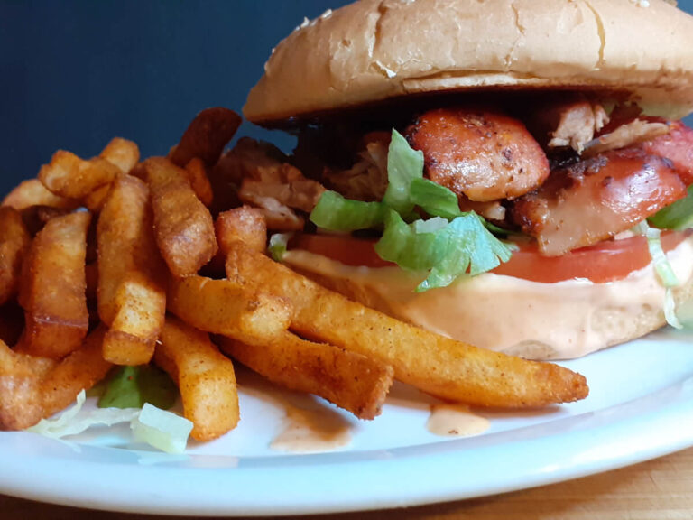 Tandoori Chicken Burger - JAHZKITCHEN