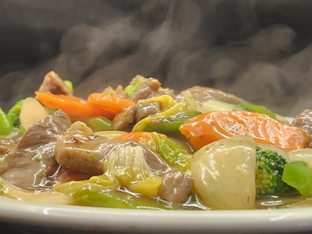 JAHZKITCHEN Beef Chop Suey Side View