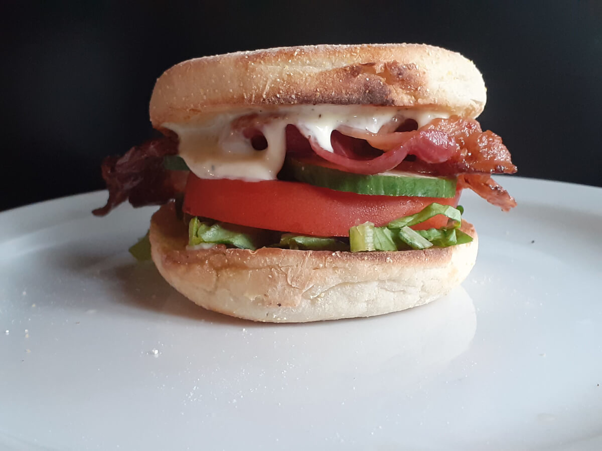 JAHZKITCHEN English Muffin BLT