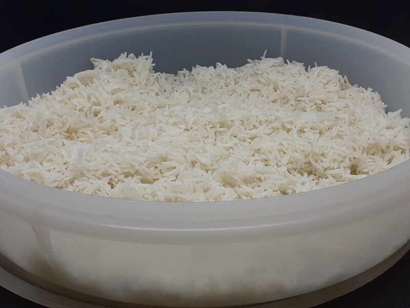 Cooling Jasmine Rice with 1 to 1 ratio