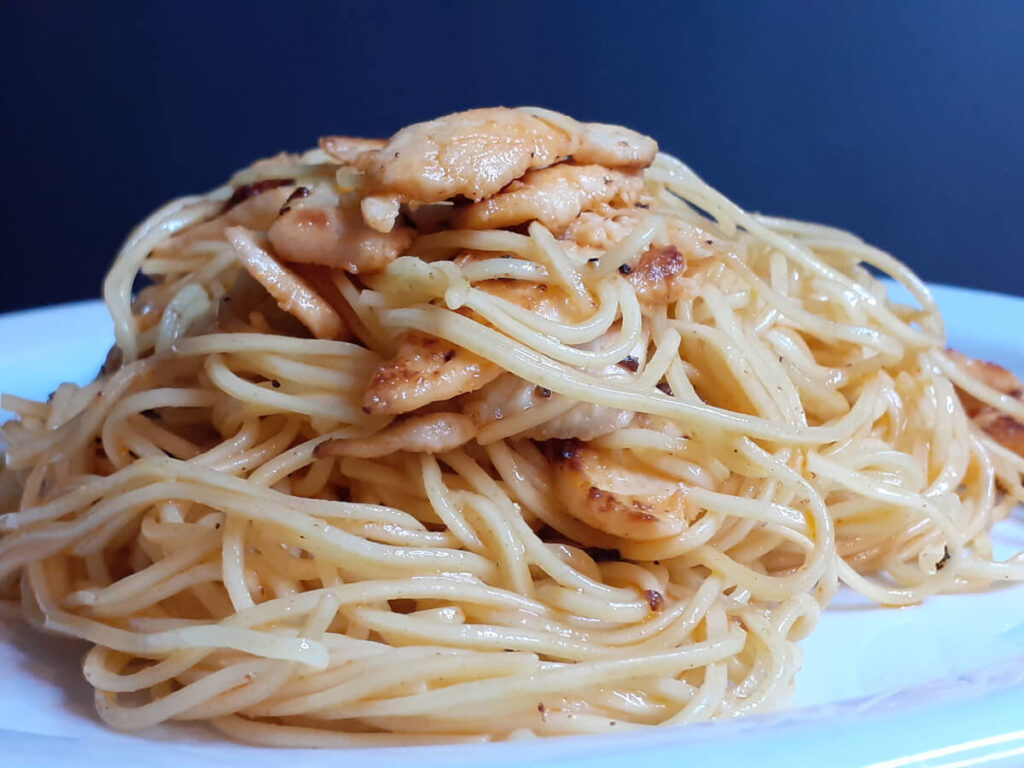 JAHZKITCHEN Buffalo Chicken Noodles