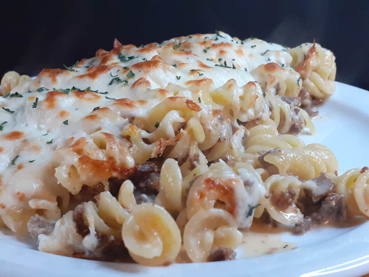JAHZKITCHEN Donair Pasta Bake