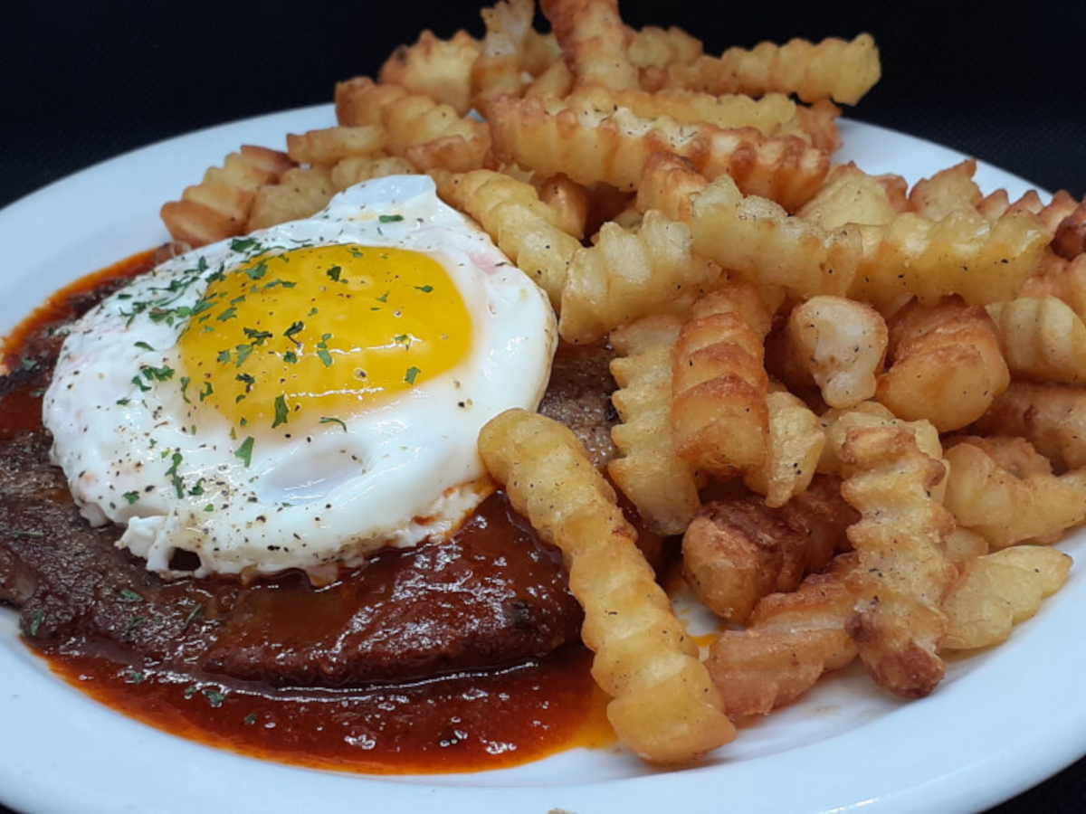 JAHZKITCHEN Beef Steak & Eggs with Fries