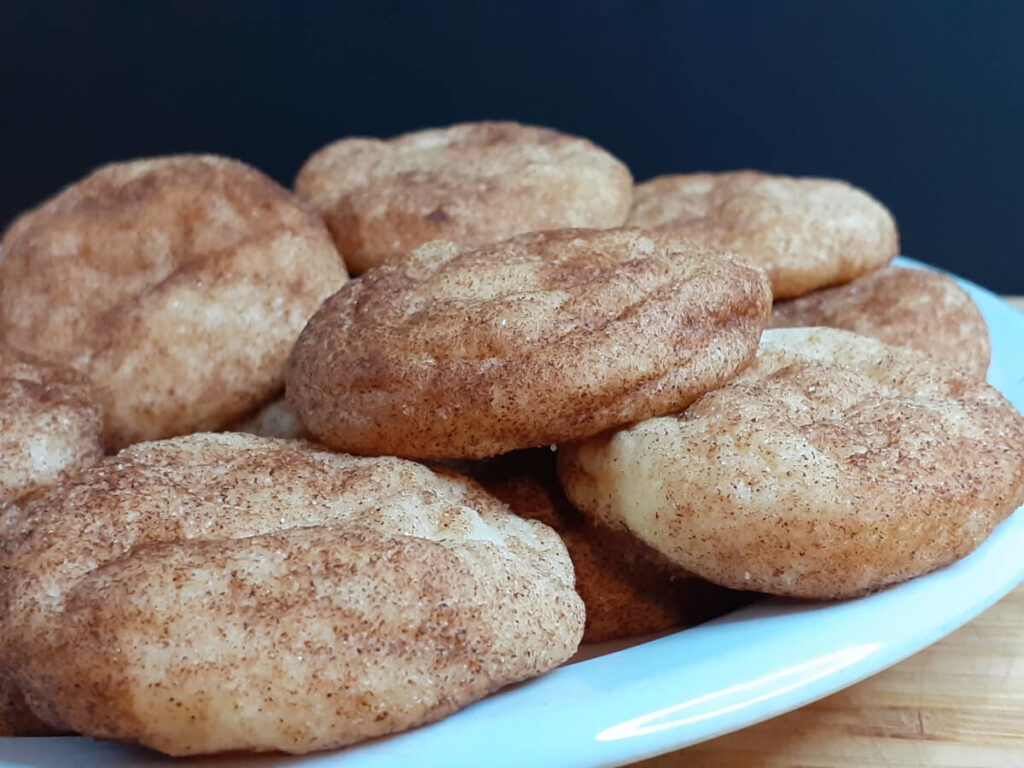 JAHZKITCHEN Thick Snickerdoodle Cookies