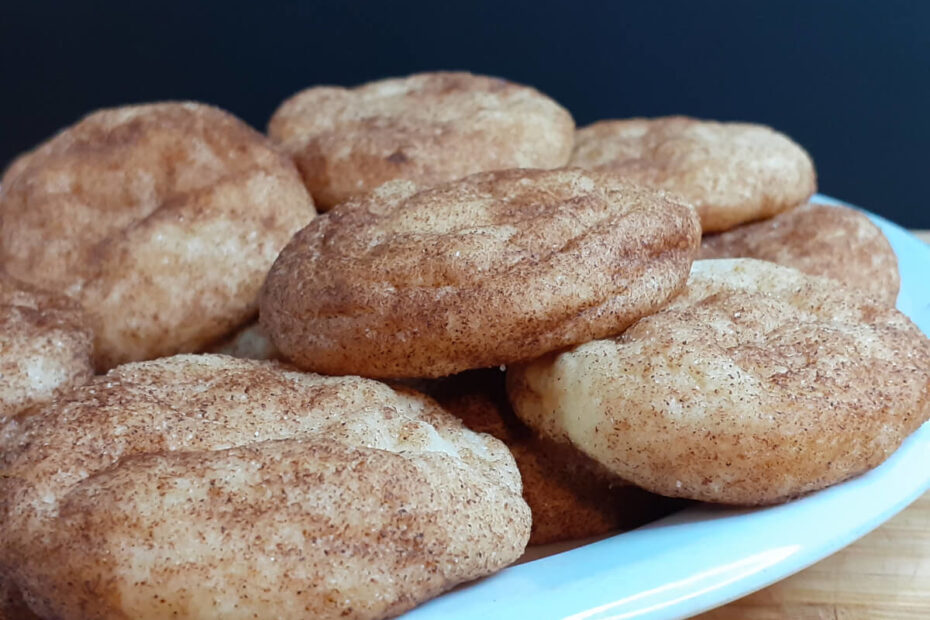 JAHZKITCHEN Thick Snickerdoodle Cookies