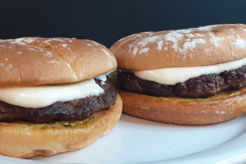 JAHZKITCHEN Garlic Burgers