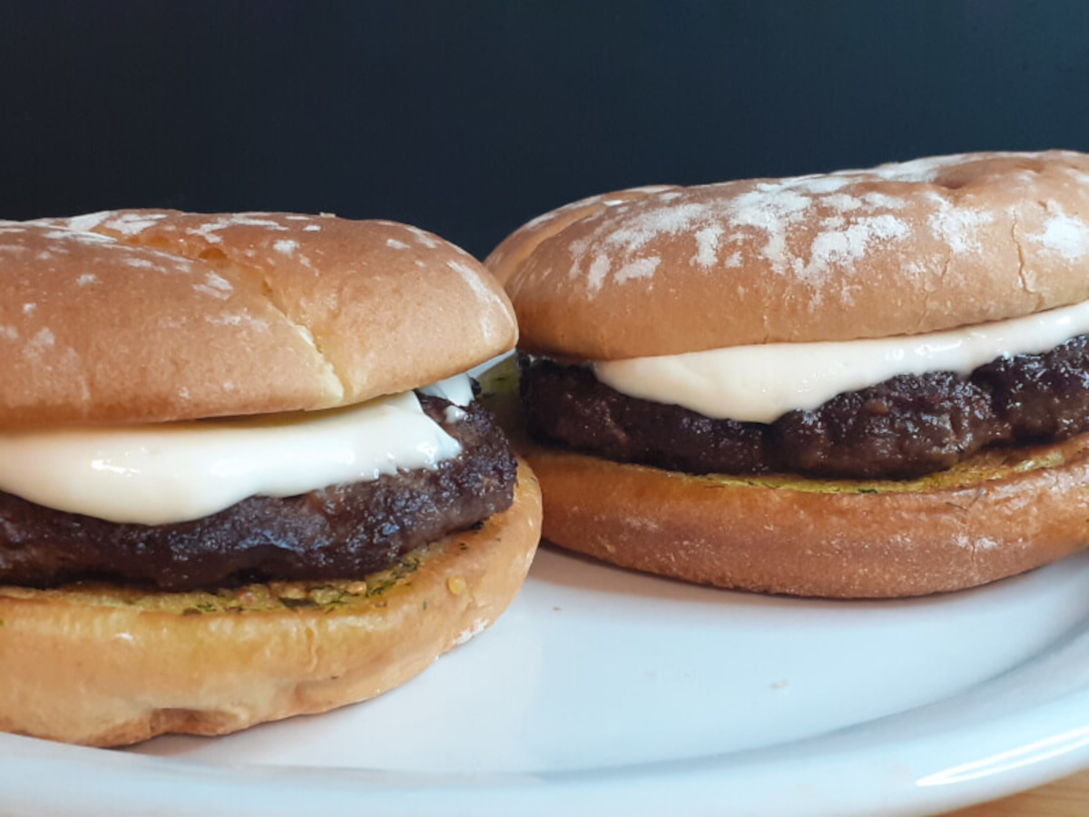 JAHZKITCHEN Garlic Burgers