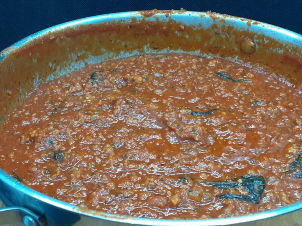 JAHZKITCHEN Pasta Sauce with Crushed Tomatoes and Juice