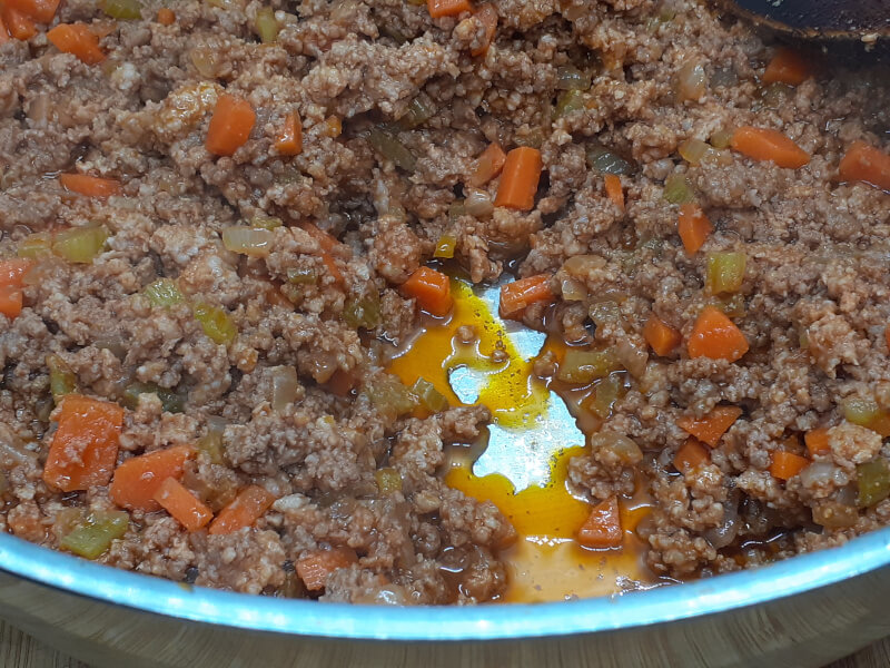 Bolognese Meat cooked until only Fat Remains