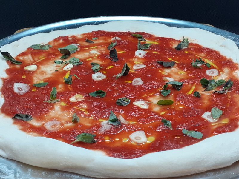 Neapolitan Marinara Pizza