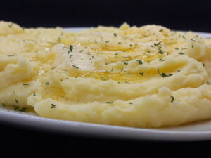 Creamy Buttered Mashed Potatoes