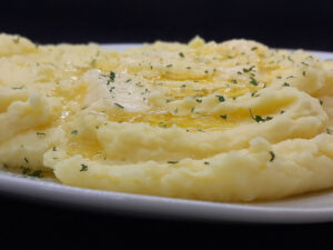 JAHZKITCHEN Creamy Buttered Mashed Potatoes