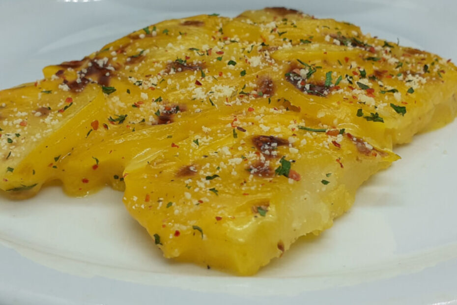 JAHZKITCHEN Yellow Scalloped Potatoes