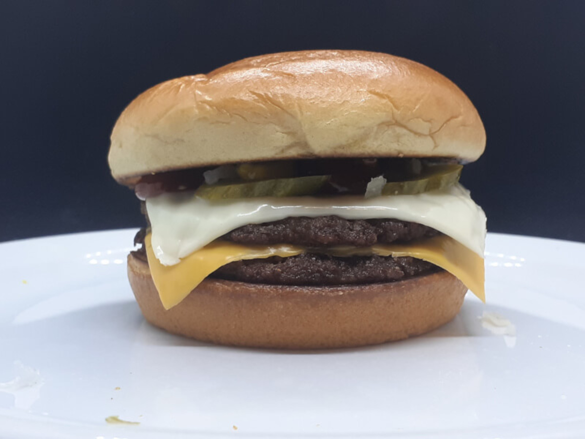 JAHZKITCHEN Mozza Cheddar Burger