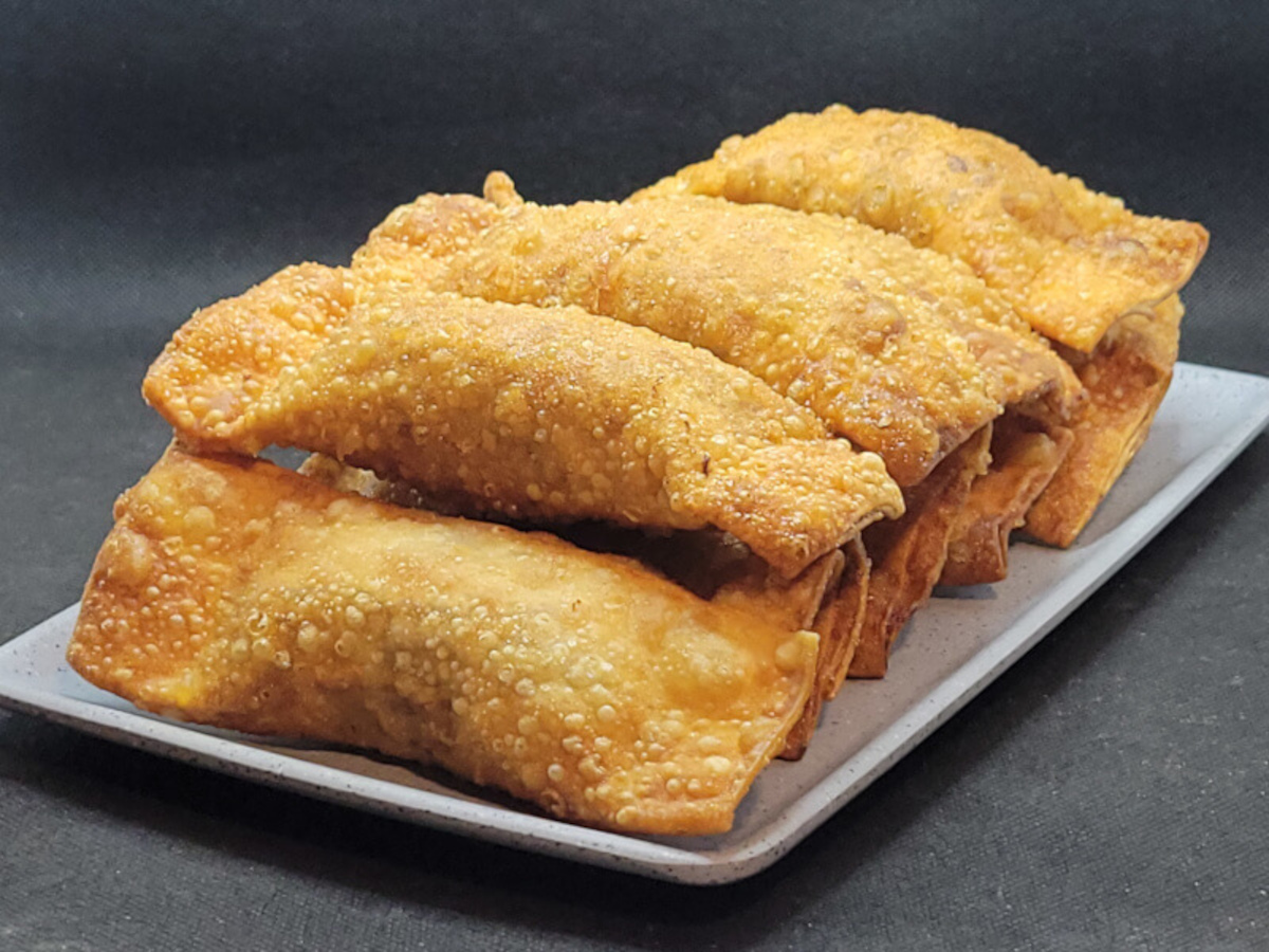 JAHZKITCHEN Tray of Beef Eggrolls