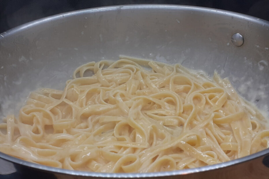 JAHZKITCHEN Fettuccine Al Burro