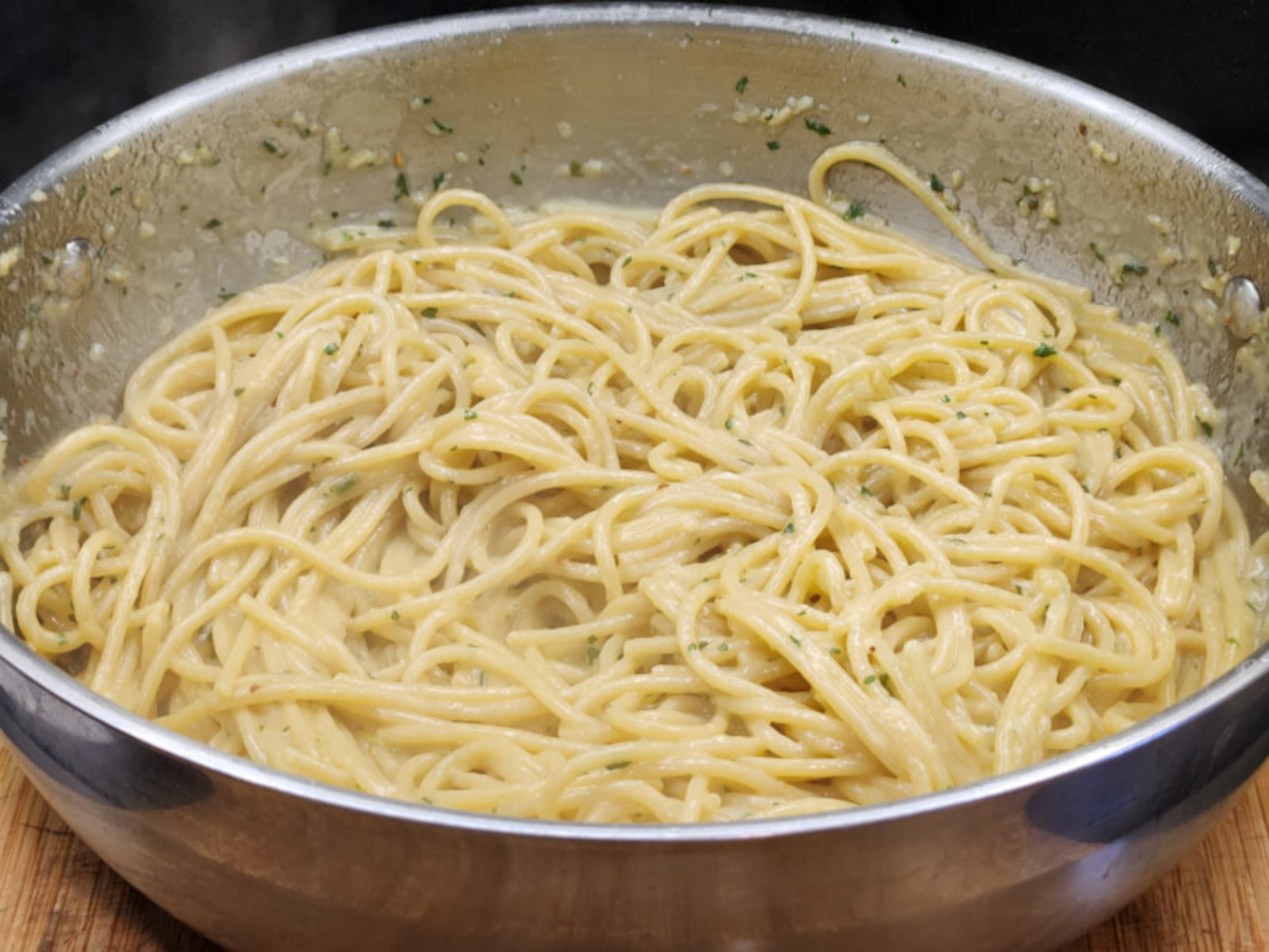 JAHZKITCHEN Pan Garlic Butter Pasta