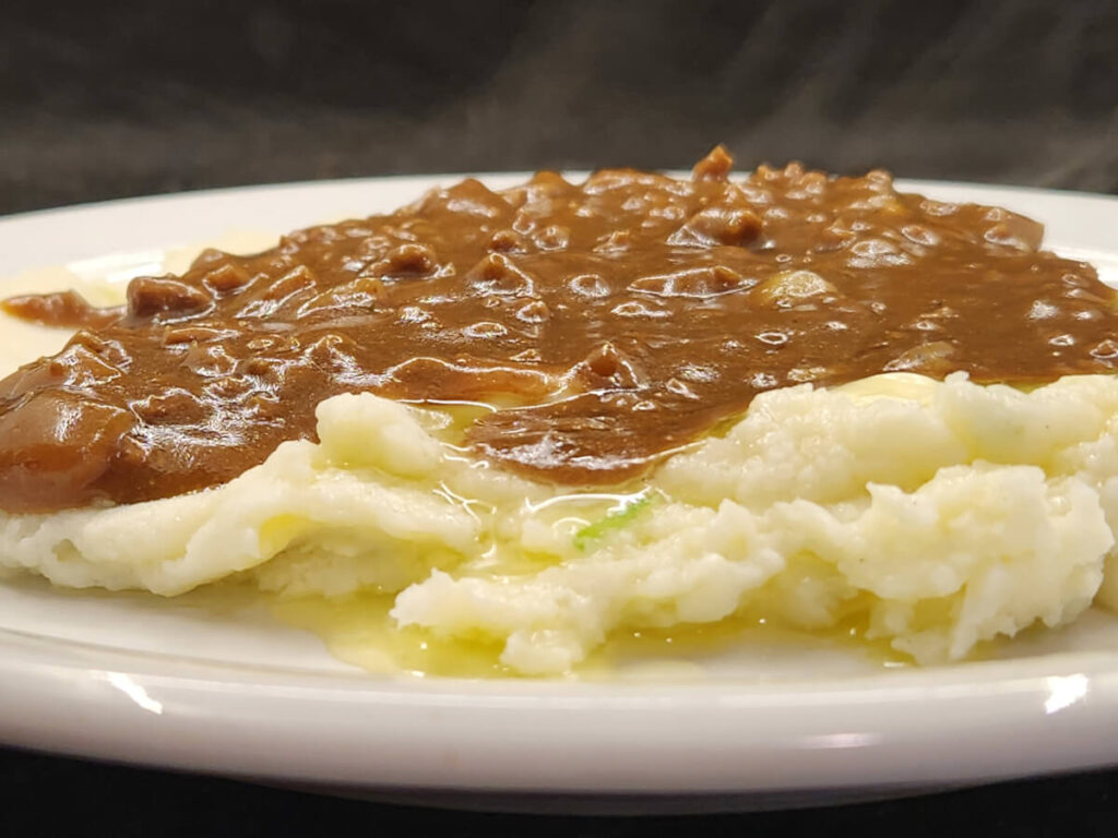 JAHZKITCHEN Beef Gravy Mash Side View
