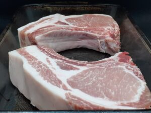 Casserole just large enough to fit the Pork Chops