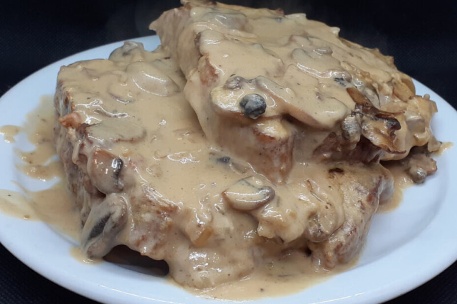 JAHZKITCHEN Cream of Mushroom Pork Chops