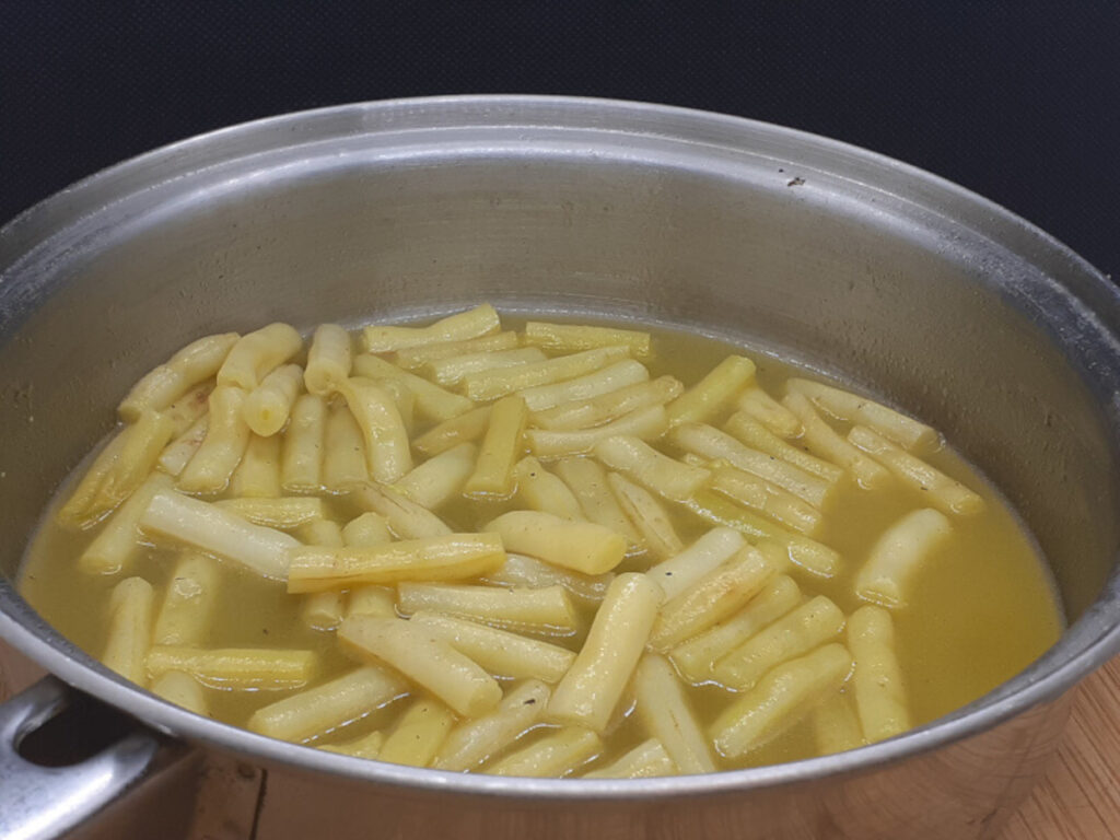 JAHZKITCHEN Cooked and Seasoned Yellow Beans