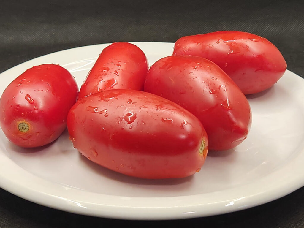 JAHZKITCHEN Roma Tomatoes