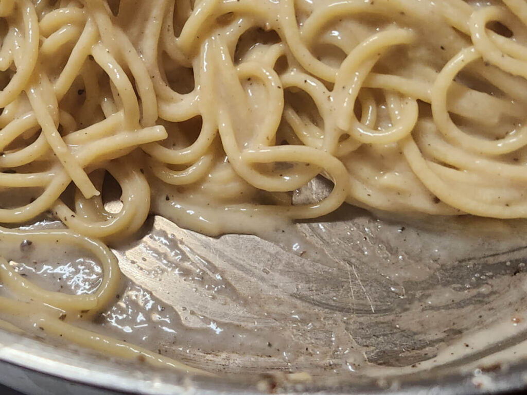 JAHZKITCHEN Ensuring the Right Cacio e Pepe Consistency