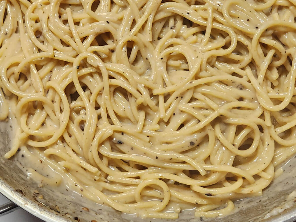 JAHZKITCHEN Pan Cacio e Pepe