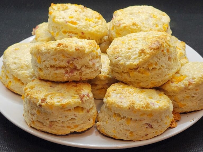 Ham and Cheese Biscuits - JAHZKITCHEN