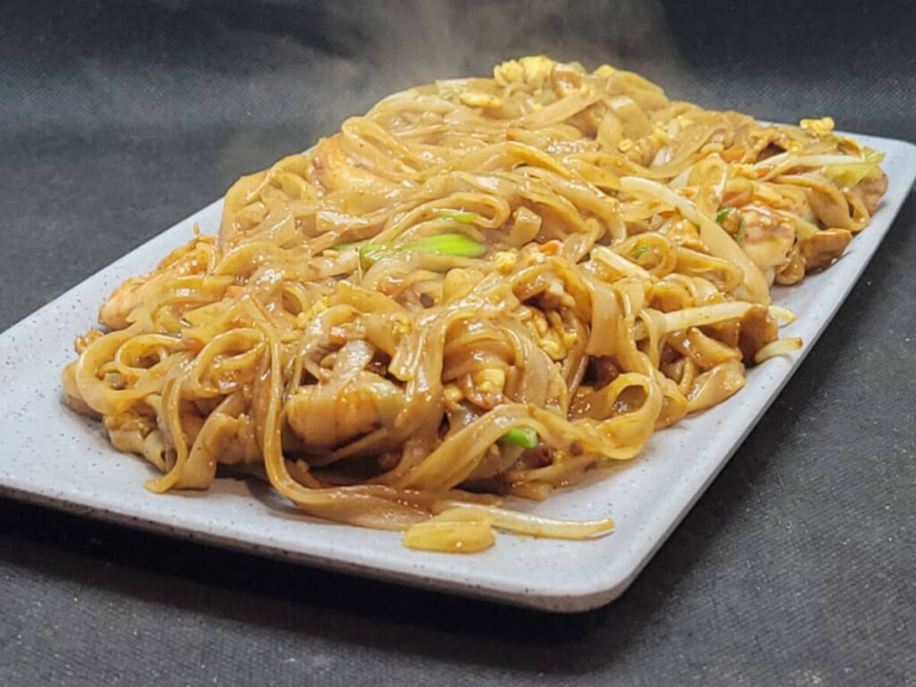 JAHZKITCHEN Plated Peanut Pad Thai