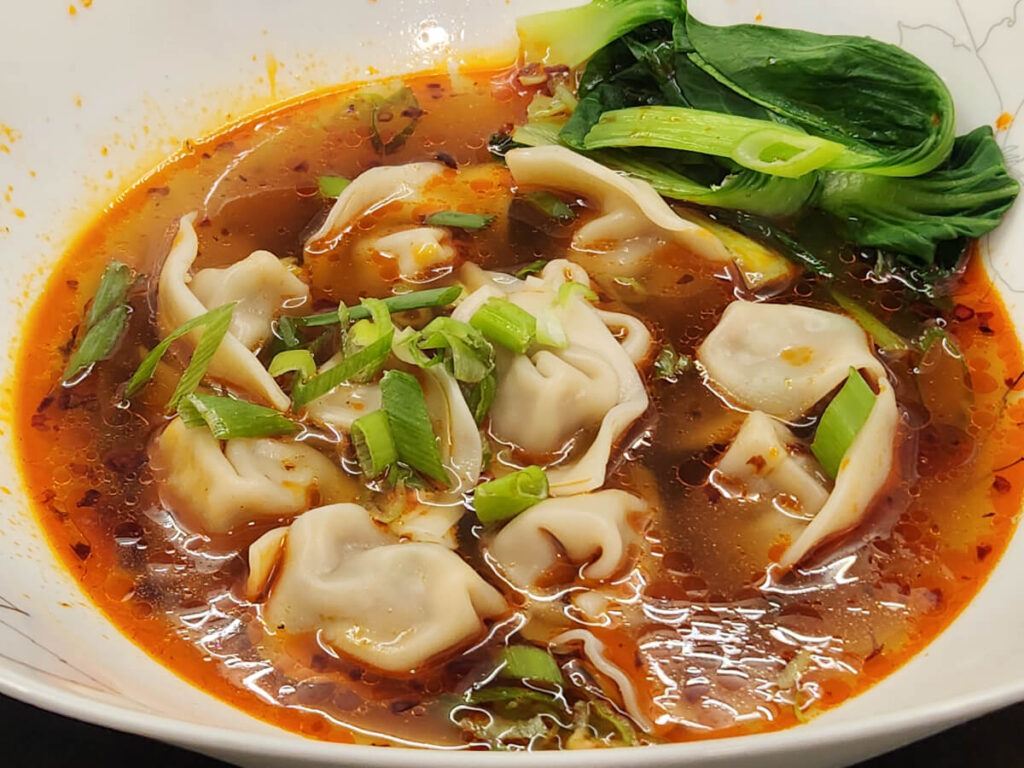 JAHZKITCHEN Wonton Soup with Garlic Chili Sauce
